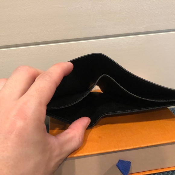 Louis Vuitton Slender Wallet Epi Leather (Black) - Picture 7 of 8